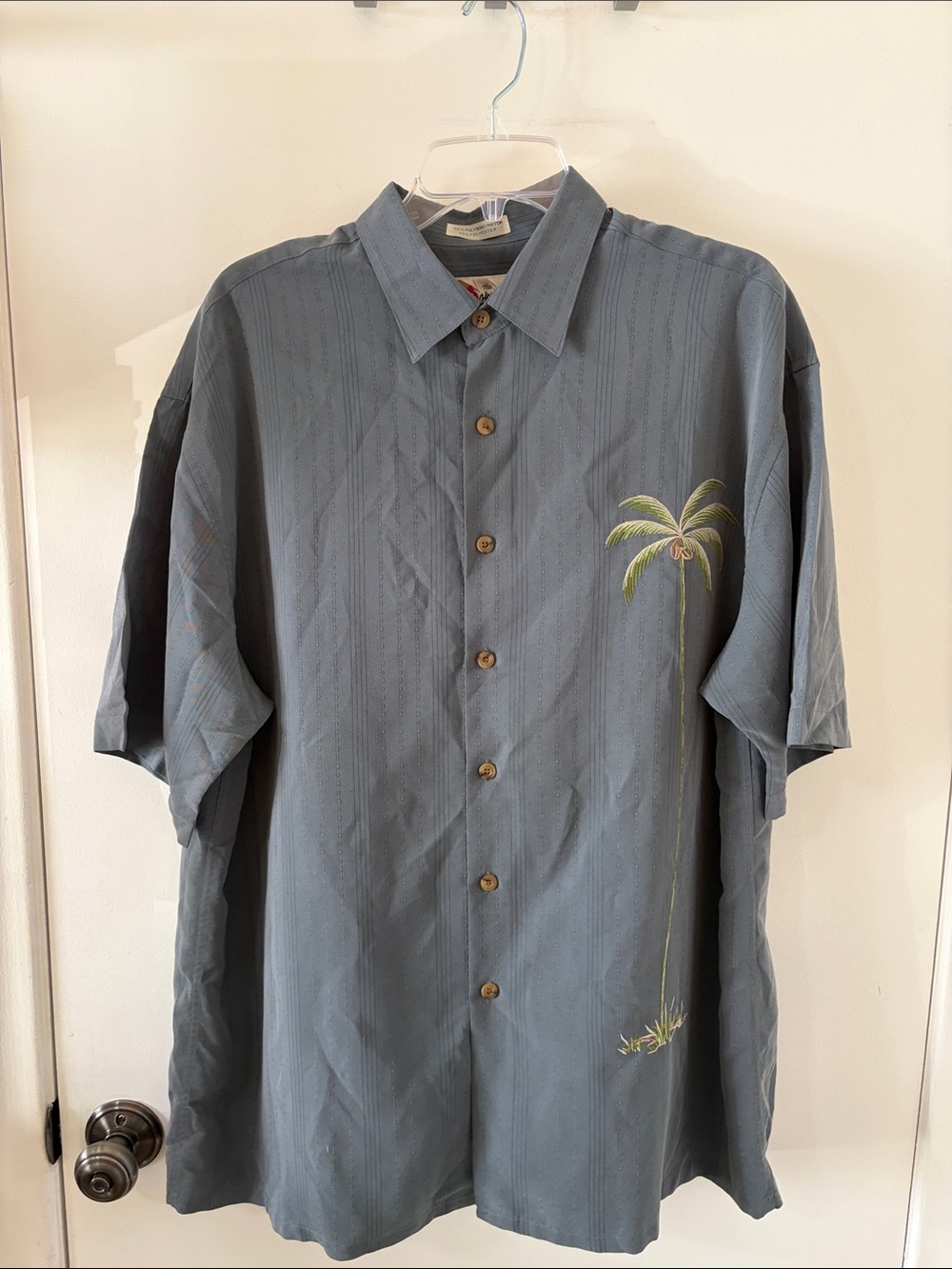 Hilo Hattie Slate Blue Short-Sleeve Button-Up with Palm Embroidery